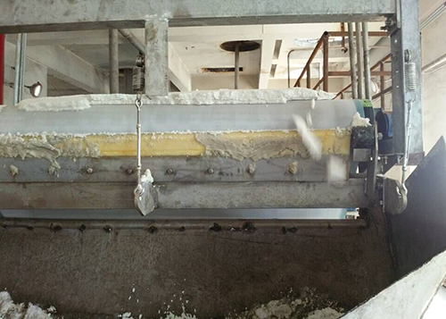 帶式過(guò)濾機(jī)卸料